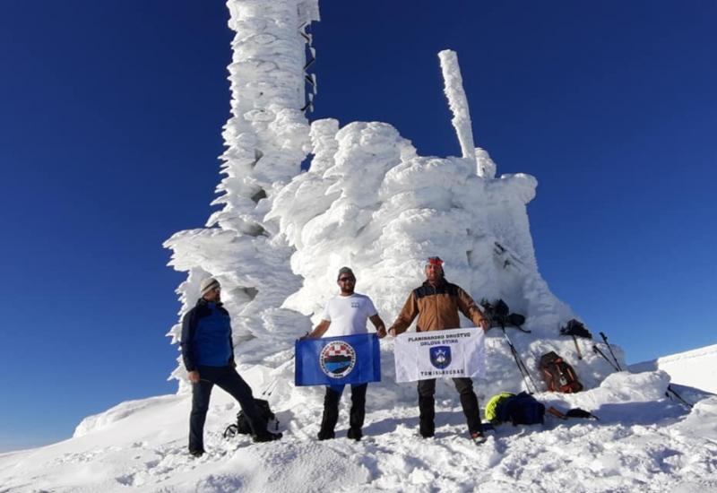 Planinari uživaju u snijegu: Pogledajte prizore s Tušnice